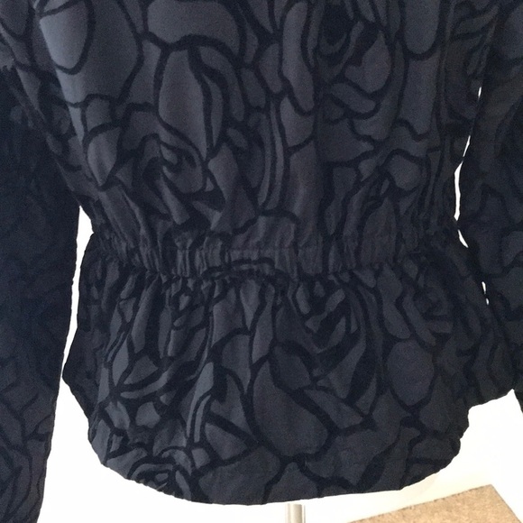 NWT! Fabletics XL black Paola puffer jacket - Picture 4 of 8